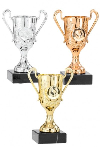 Ultra Petita réalise vos trophées, coupes et médailles personnalisés